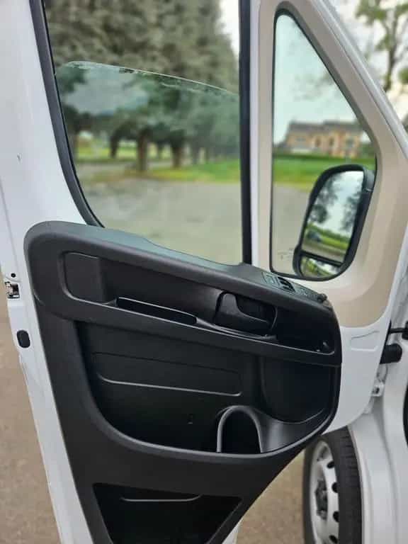 Fiat Ducato 35 2.2 Mjt 140CV PLM-TA LH2 serie 9 05/2023-photo-9