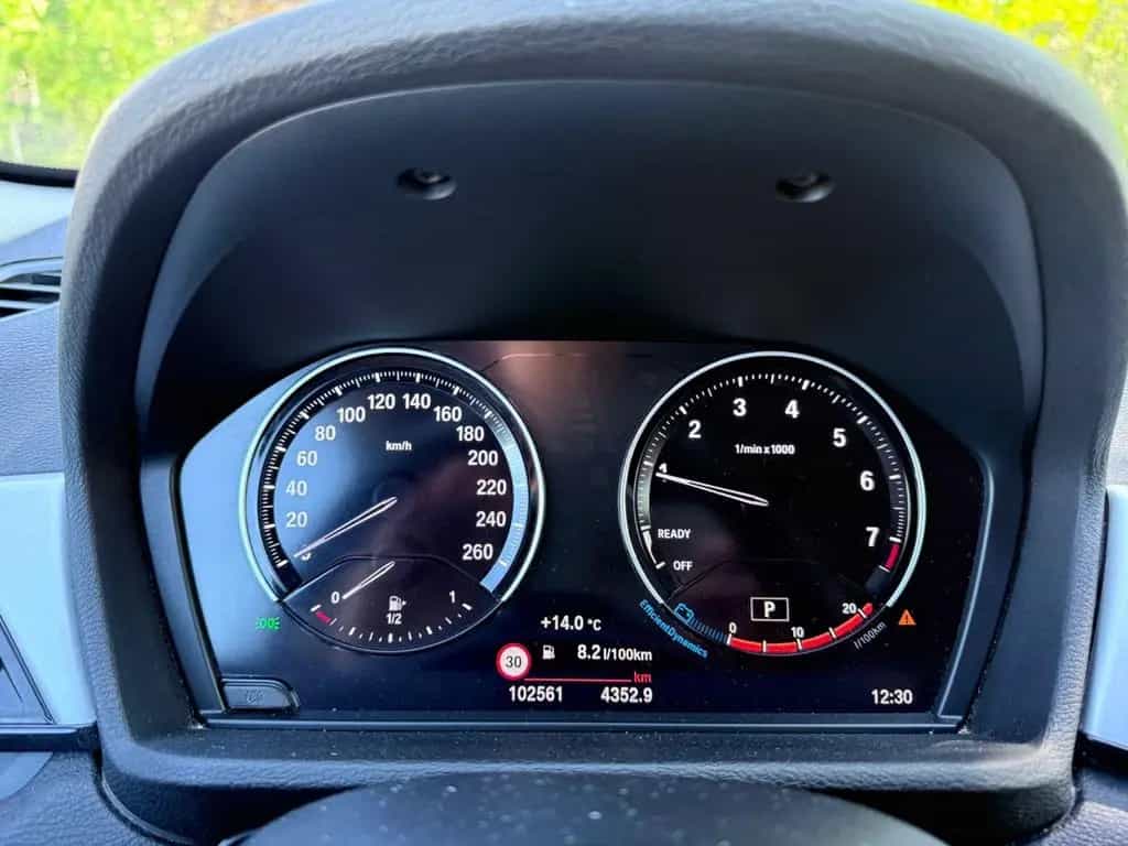 BMW X1 sDrive 18 i Advantage GARANTIE 07/2020-photo-11