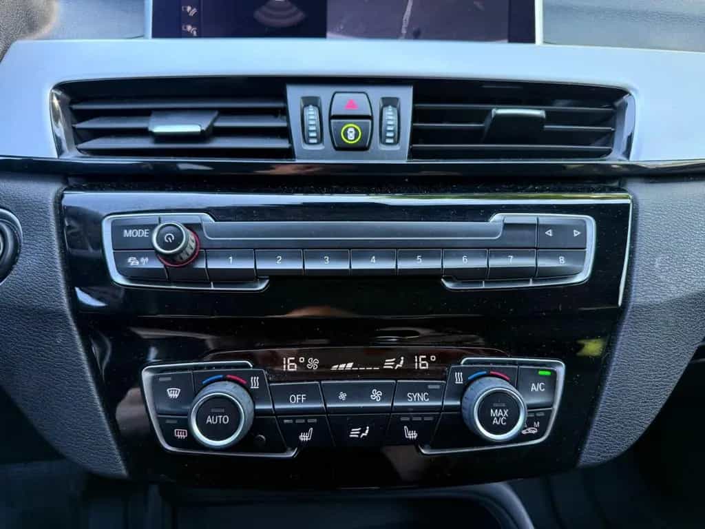 BMW X1 sDrive 18 i Advantage GARANTIE 07/2020-photo-12