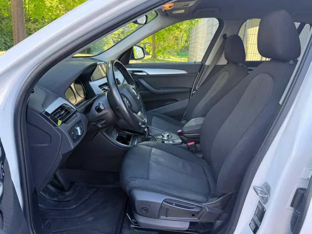 BMW X1 sDrive 18 i Advantage GARANTIE 07/2020-photo-13