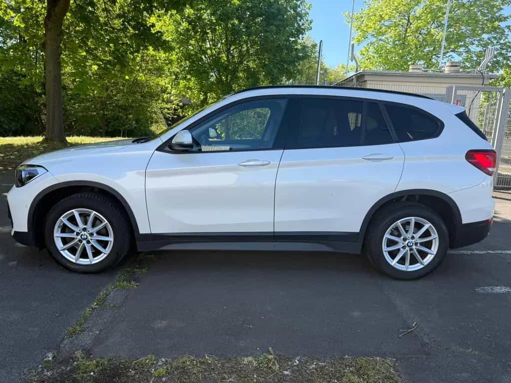 BMW X1 sDrive 18 i Advantage GARANTIE 07/2020-photo-3