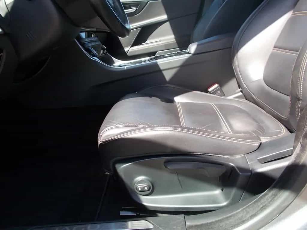 Jaguar XE Prestige, Leder, Navi, Rundum Kamera 03/2017-photo-16