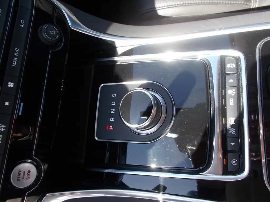 Jaguar XE Prestige, Leder, Navi, Rundum Kamera 03/2017-photo-26