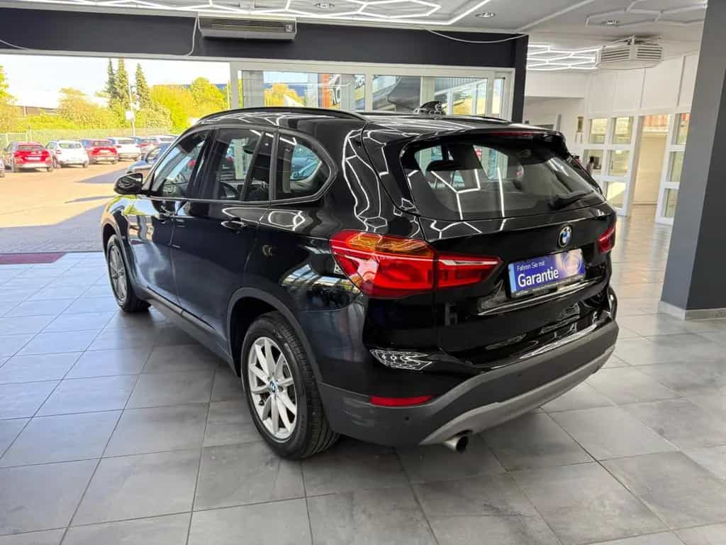 BMW X1 sDrive 18 i Advantage *Business*Navi*PDC*AHK 11/2017-photo-2