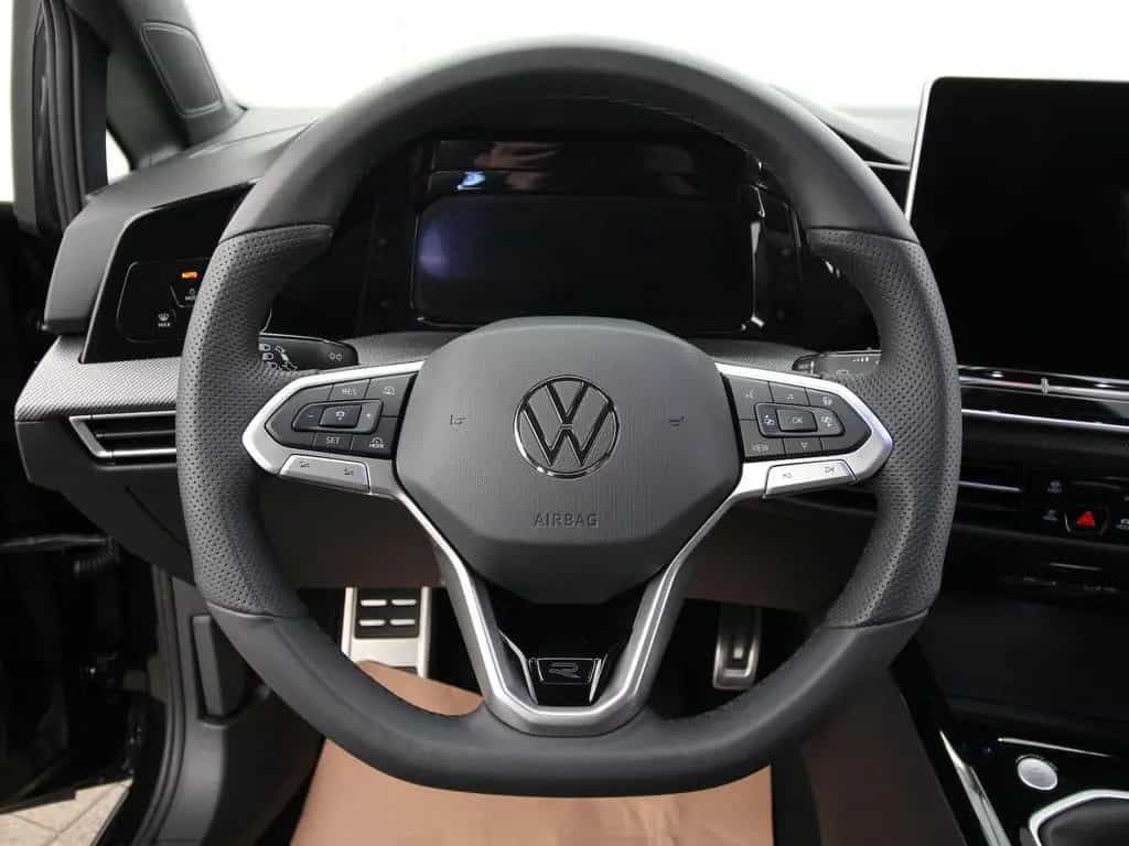 Volkswagen Golf VIII Variant 1.5 TSI R-Line LED+KAMERA+ACC 05/2025-photo-21