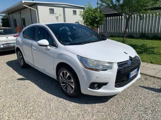 DS Automobiles DS4 DS AUTOMOBILES DS 4 1.6 e-HDi 110 airdream Chic 09/2012-photo-2