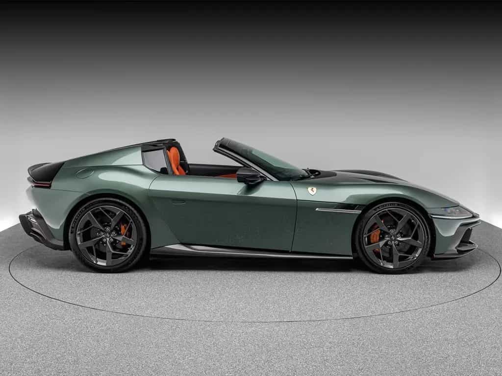 Ferrari 12Cilindri Spider 08/2025-photo-7