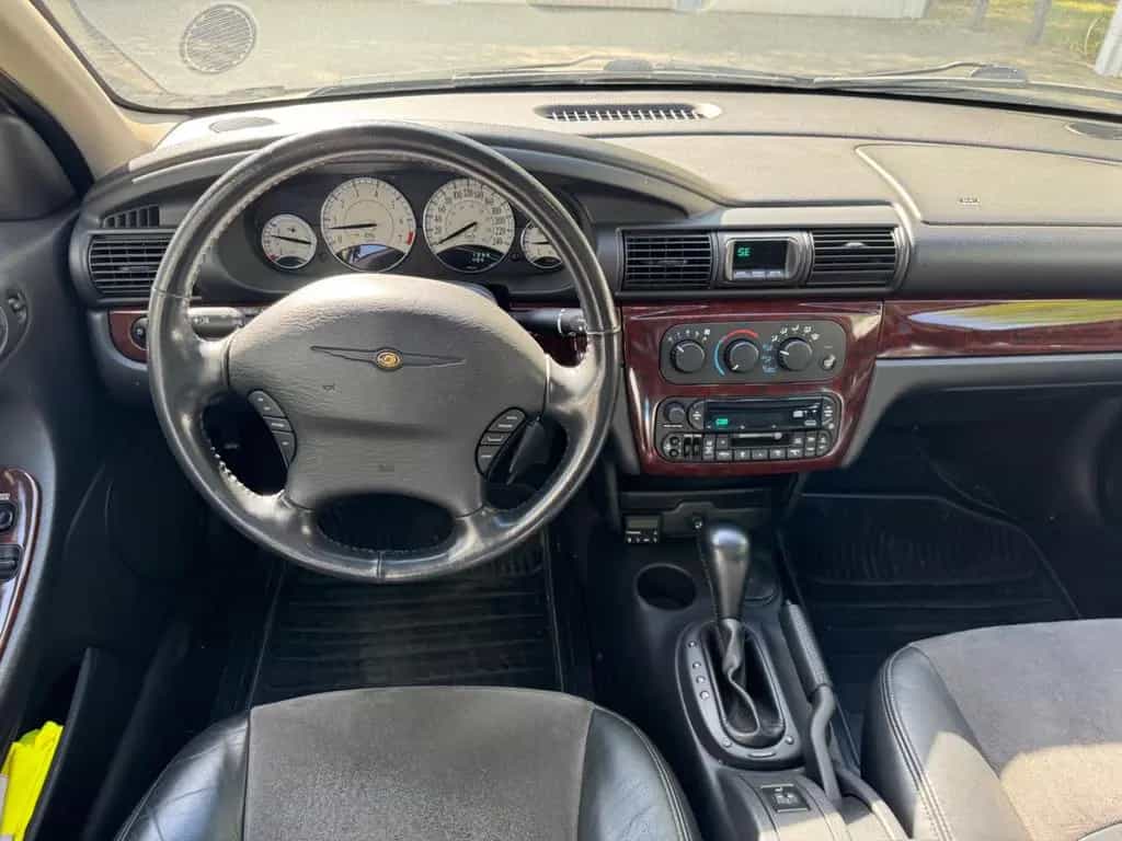 Chrysler Sebring LX 2.7 Autom. 03/2004-photo-7