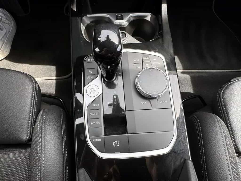 BMW 118 i Steptr. Sport-Line LED SHZ PDC CarPlay NAV 03/2023-photo-7