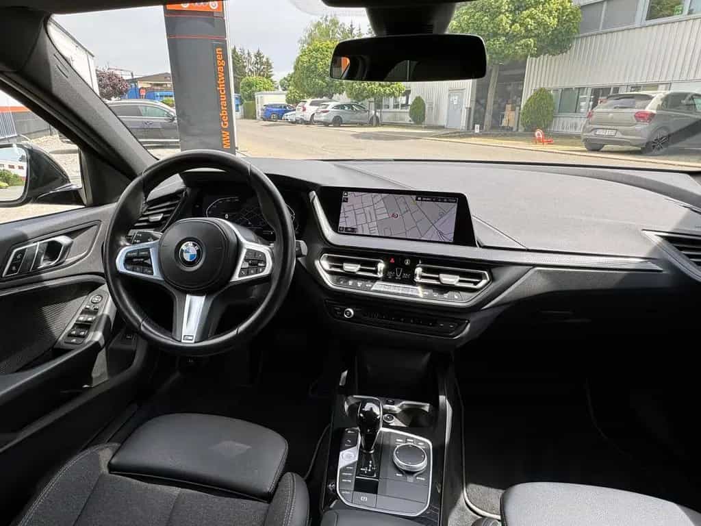 BMW 118 i Steptr. Sport-Line LED SHZ PDC CarPlay NAV 03/2023-photo-8