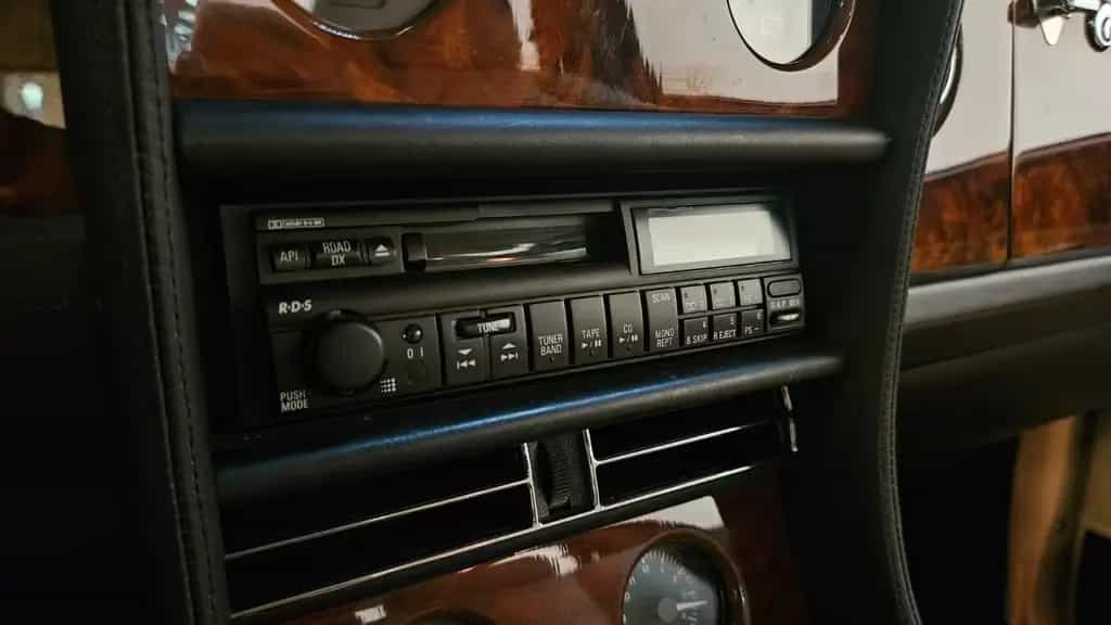 Bentley Continental R Coupe Mulliner Park Ward 12/1992-photo-13