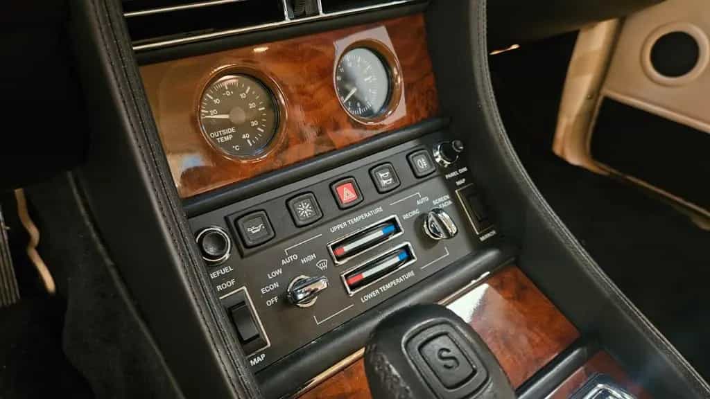 Bentley Continental R Coupe Mulliner Park Ward 12/1992-photo-14
