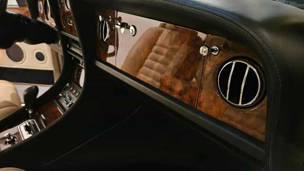 Bentley Continental R Coupe Mulliner Park Ward 12/1992-photo-17