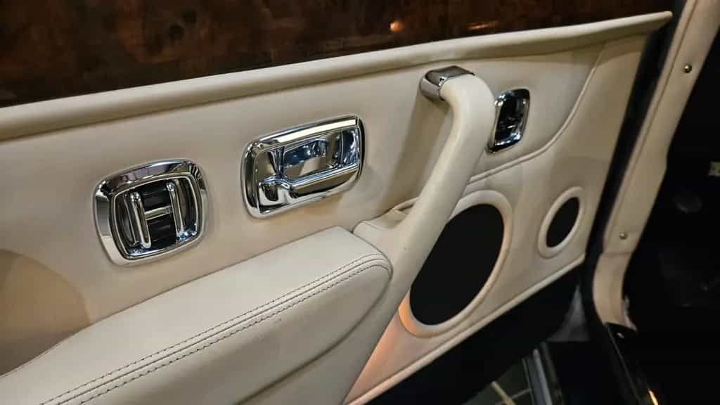 Bentley Continental R Coupe Mulliner Park Ward 12/1992-photo-5