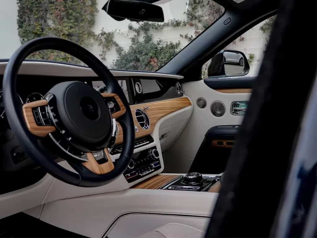 Rolls-Royce Ghost 09/2023-photo-14