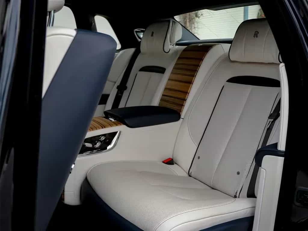 Rolls-Royce Ghost 09/2023-photo-18