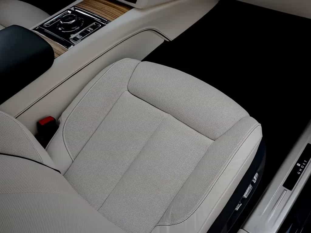 Rolls-Royce Ghost 09/2023-photo-25