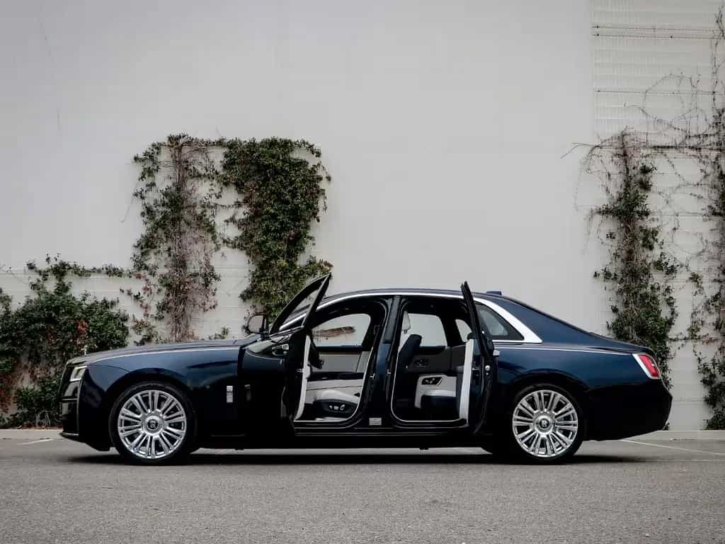 Rolls-Royce Ghost 09/2023-photo-5