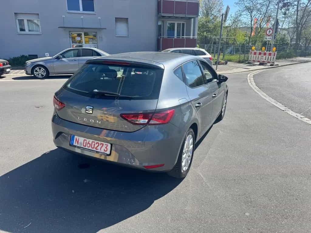 Seat Leon Style 09/2013-photo-15