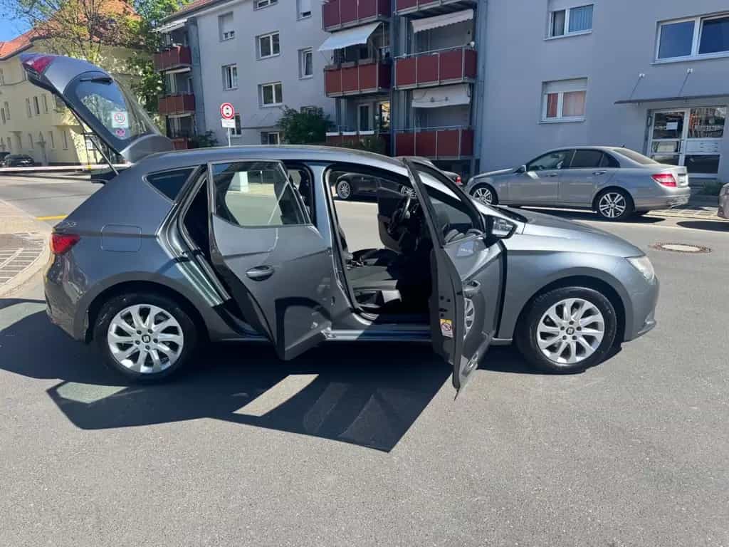 Seat Leon Style 09/2013-photo-4