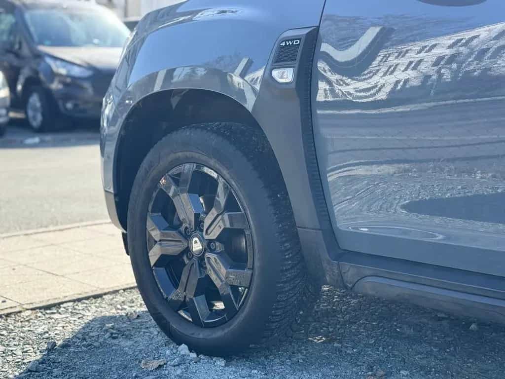 Dacia Duster II Extreme 4WD AHK NAVI 360CAM SHZ TOTW. 12/2022-photo-16
