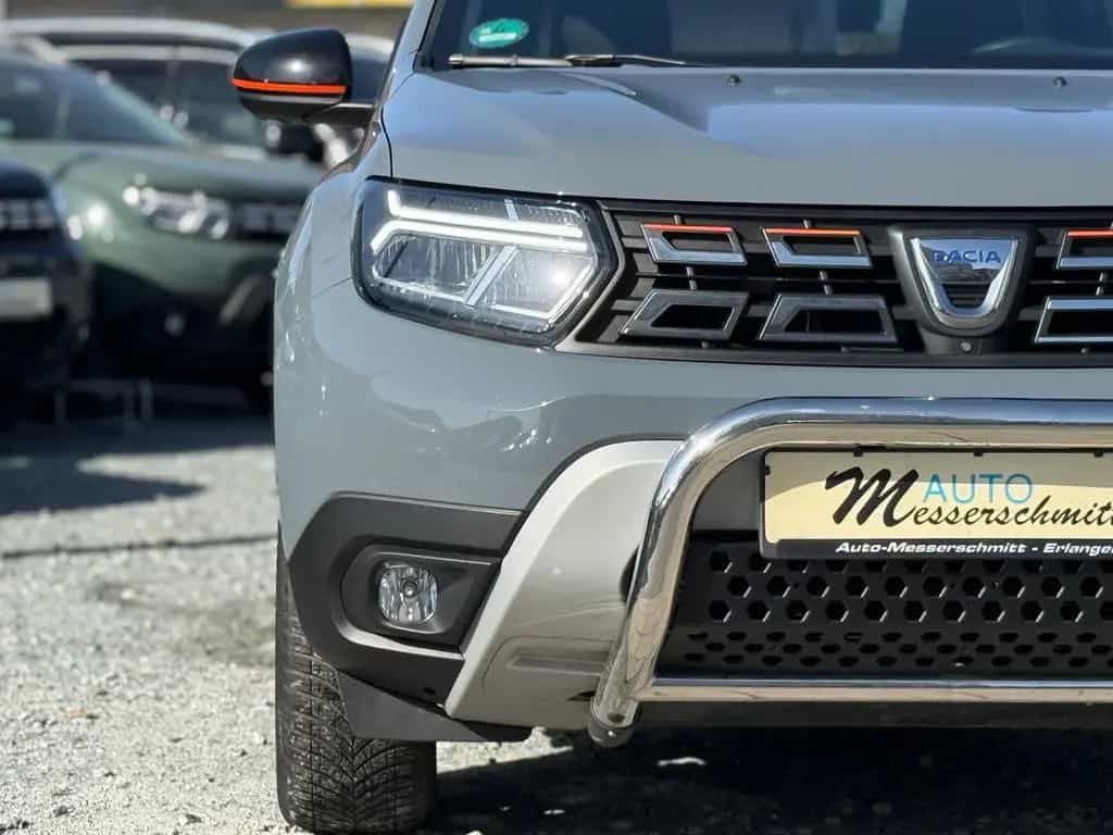 Dacia Duster II Extreme 4WD AHK NAVI 360CAM SHZ TOTW. 12/2022-photo-17