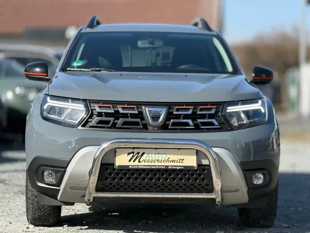 Dacia Duster II Extreme 4WD AHK NAVI 360CAM SHZ TOTW. 12/2022-photo-2