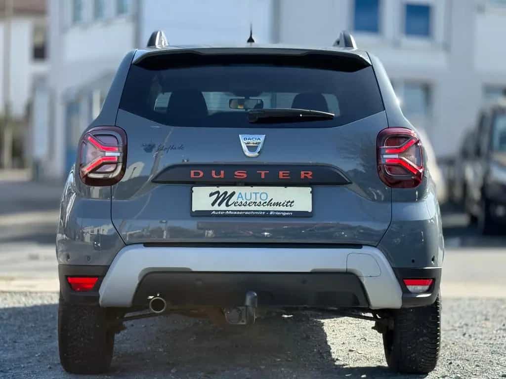 Dacia Duster II Extreme 4WD AHK NAVI 360CAM SHZ TOTW. 12/2022-photo-4