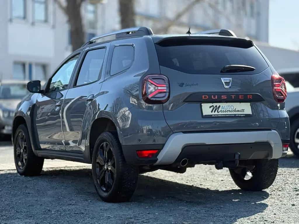 Dacia Duster II Extreme 4WD AHK NAVI 360CAM SHZ TOTW. 12/2022-photo-5