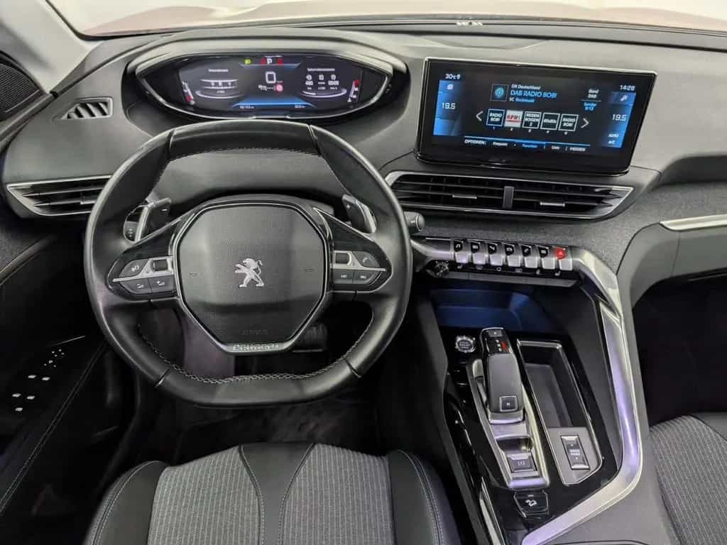 Peugeot 3008 1.5 BlueHDi 130 Allure Pack Navi 07/2021-photo-13