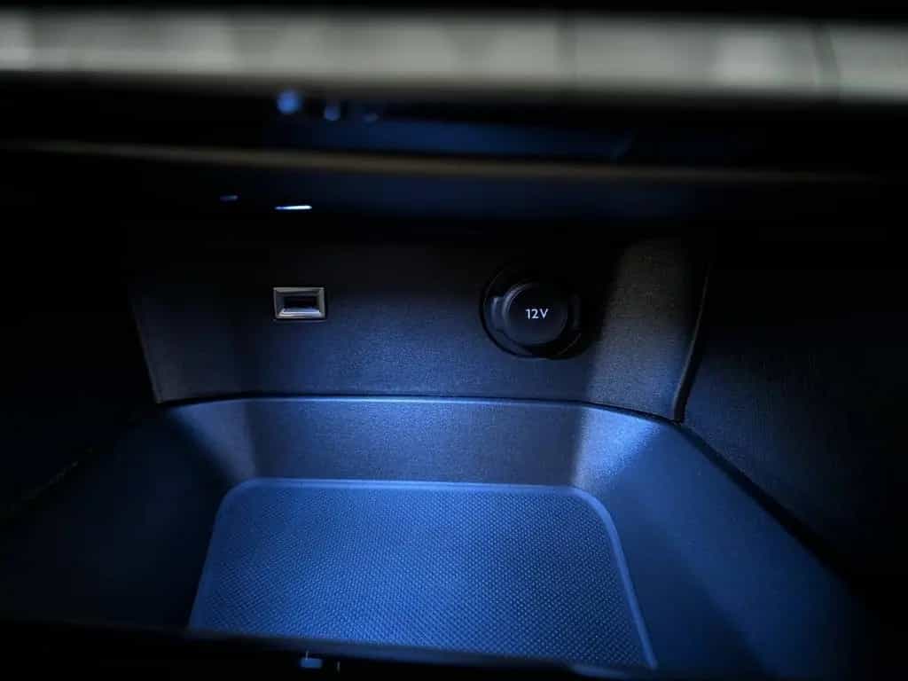 Peugeot 3008 1.5 BlueHDi 130 Allure Pack Navi 07/2021-photo-17