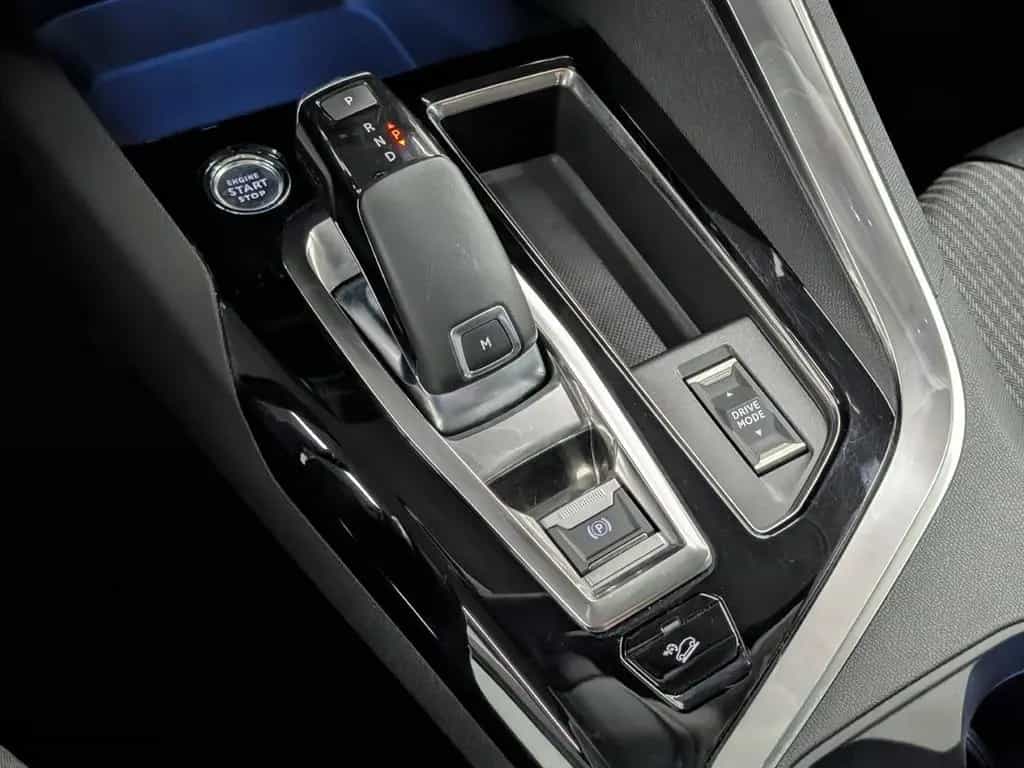 Peugeot 3008 1.5 BlueHDi 130 Allure Pack Navi 07/2021-photo-18