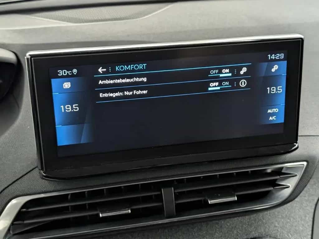 Peugeot 3008 1.5 BlueHDi 130 Allure Pack Navi 07/2021-photo-23
