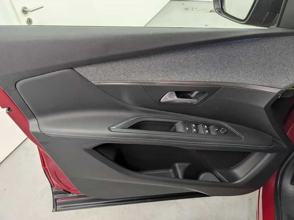 Peugeot 3008 1.5 BlueHDi 130 Allure Pack Navi 07/2021-photo-34