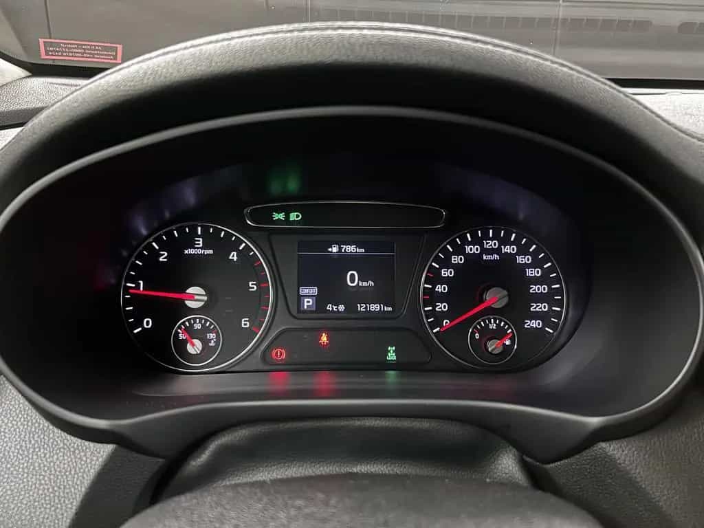Kia Sorento Vision 4WD+Keyless+Bi-Xenon+Kam+Carplay 06/2018-photo-23