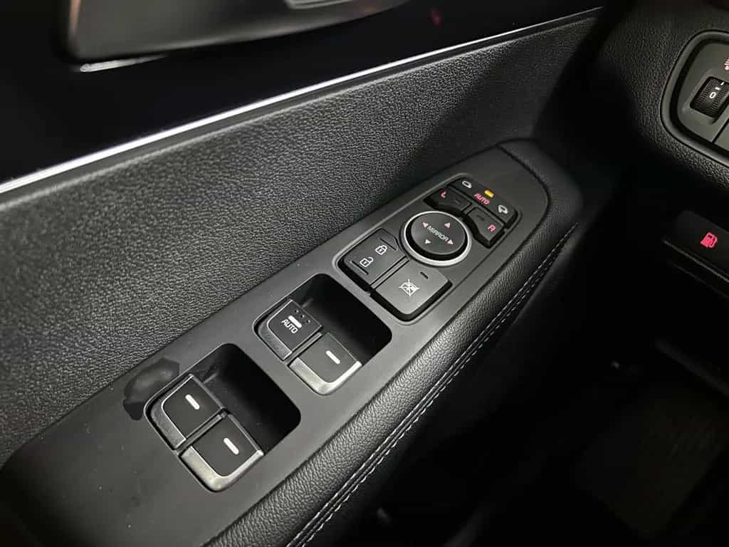 Kia Sorento Vision 4WD+Keyless+Bi-Xenon+Kam+Carplay 06/2018-photo-31