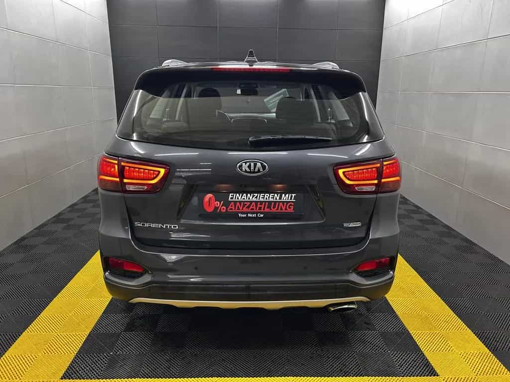 Kia Sorento Vision 4WD+Keyless+Bi-Xenon+Kam+Carplay 06/2018-photo-4