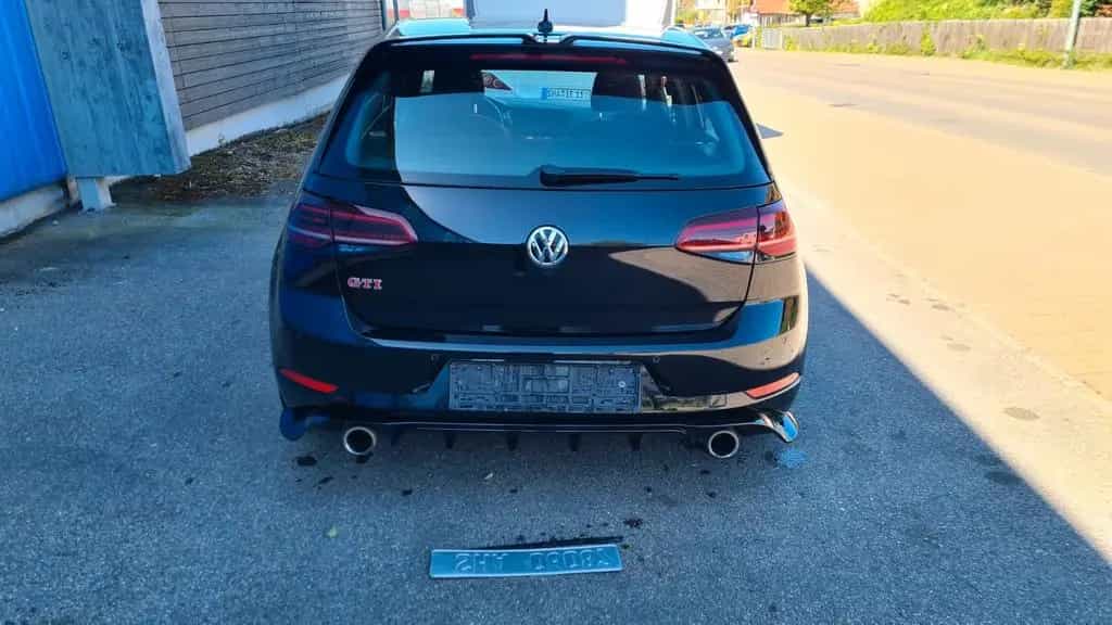 Volkswagen Golf VII GTI Perf. Gewinde 19" LED Xenon Navi 01/2019-photo-5
