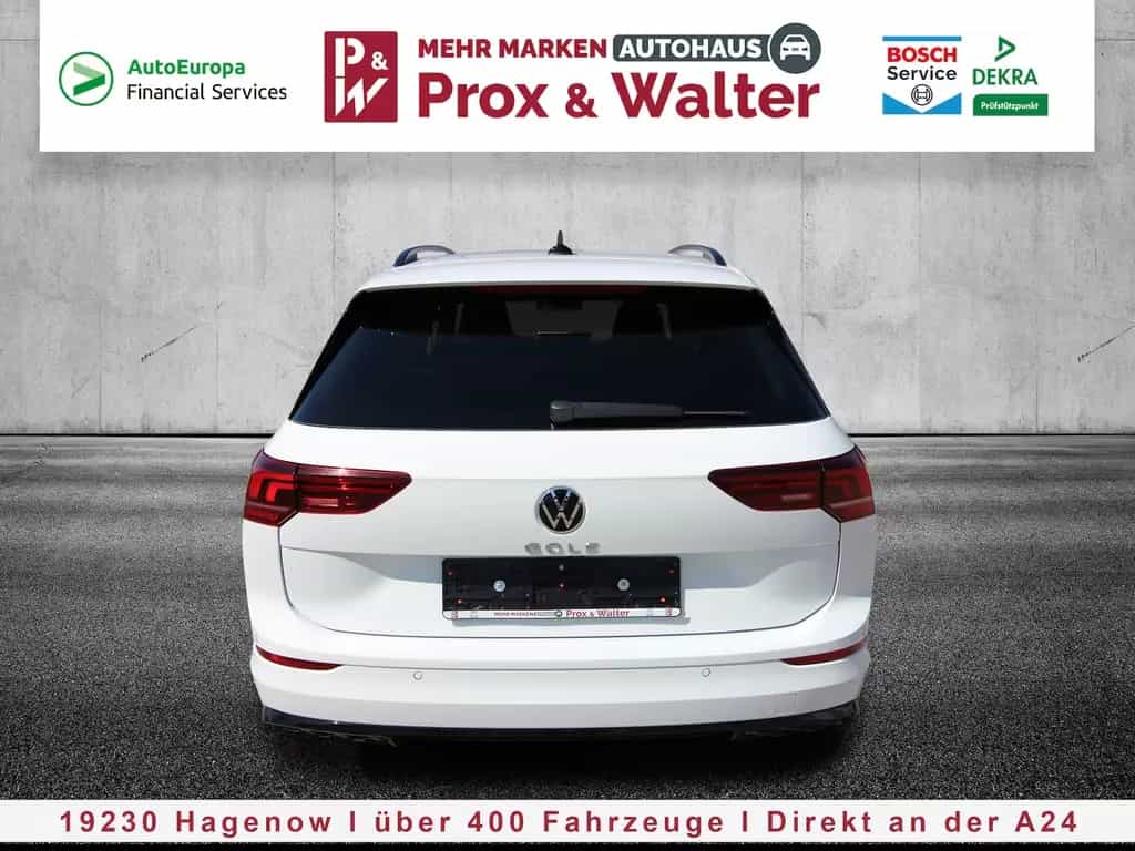 Volkswagen Golf VIII Variant 1.5 TSI R-Line LED+KAMERA+ACC 04/2025-photo-4