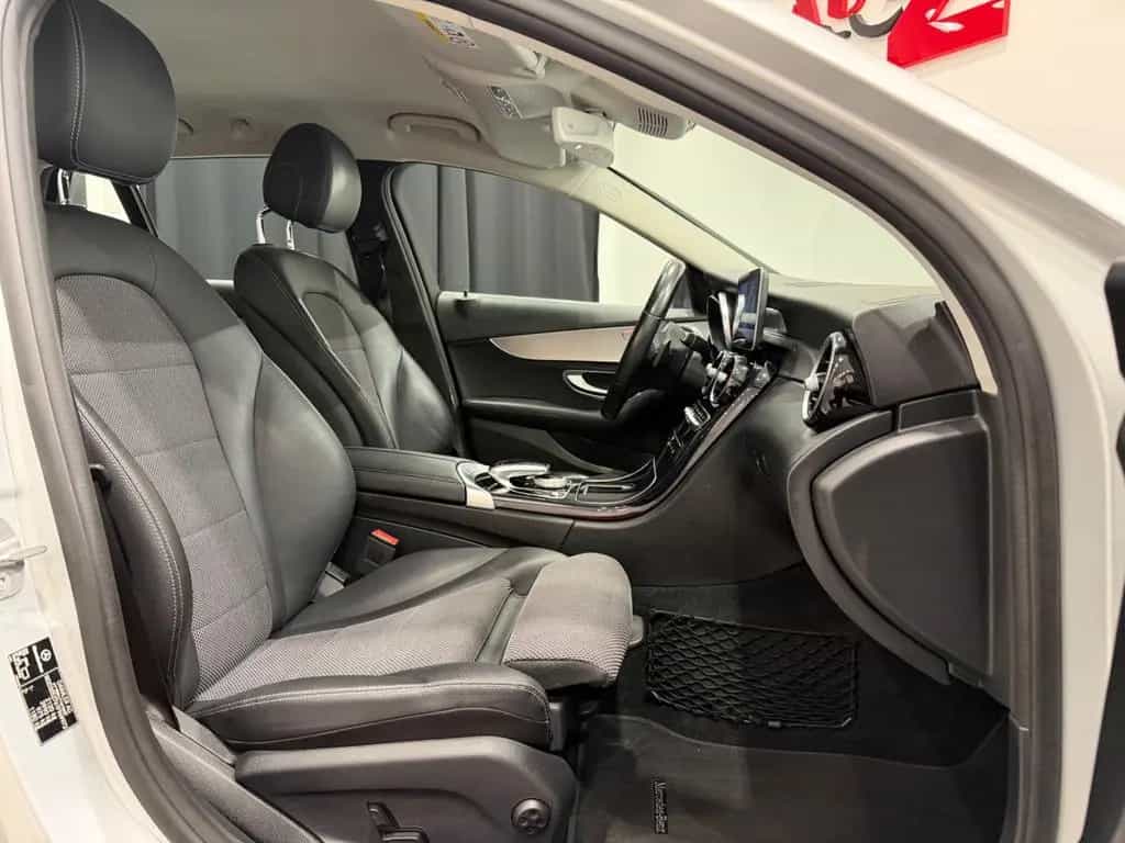 Mercedes-Benz C 180 T Exclusive AUTOMATIK+NAVI+LED+AHK+KAMERA 10/2019-photo-19