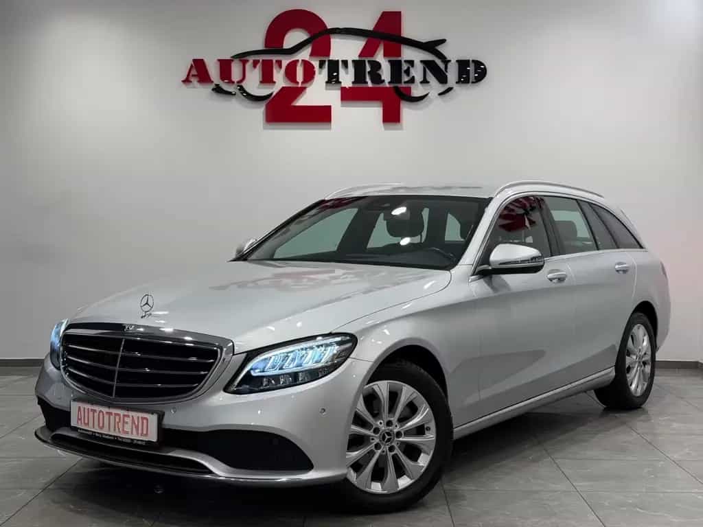 Mercedes-Benz C 180 T Exclusive AUTOMATIK+NAVI+LED+AHK+KAMERA 10/2019-photo-2