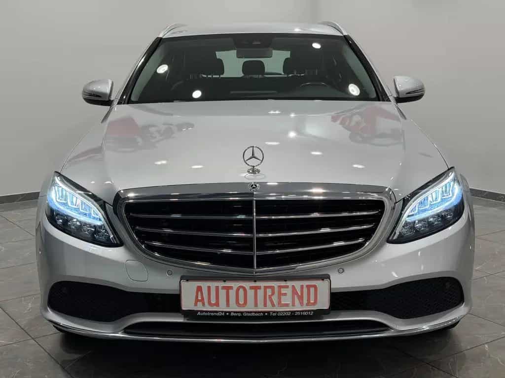 Mercedes-Benz C 180 T Exclusive AUTOMATIK+NAVI+LED+AHK+KAMERA 10/2019-photo-6