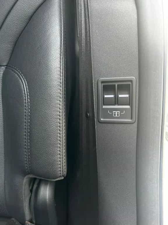 Land Rover Discovery 5 HSE TD6 1. Besitz, STHZ , AHK , ACC, 09/2017-photo-27