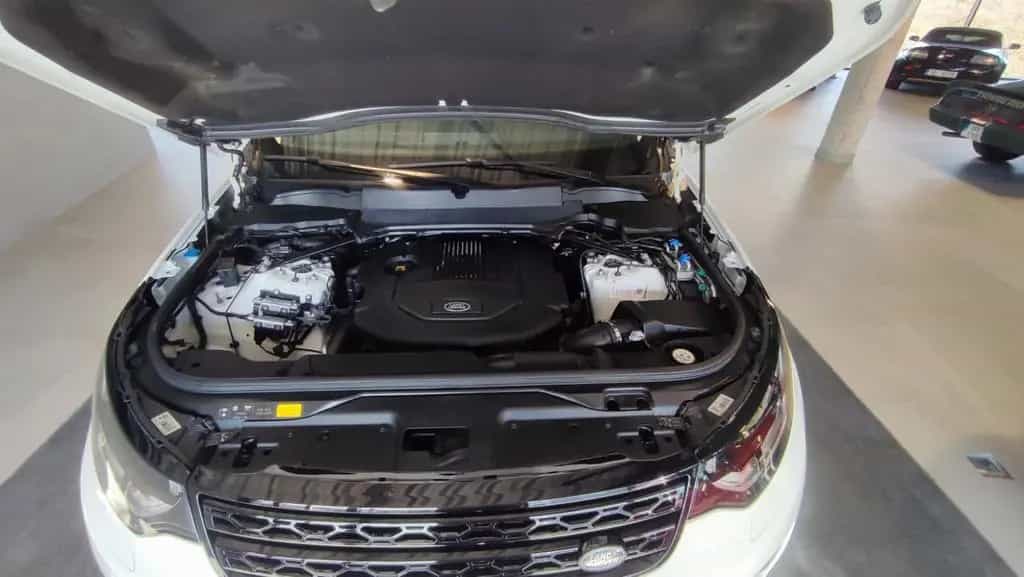 Land Rover Discovery 5 HSE TD6 1. Besitz, STHZ , AHK , ACC, 09/2017-photo-30