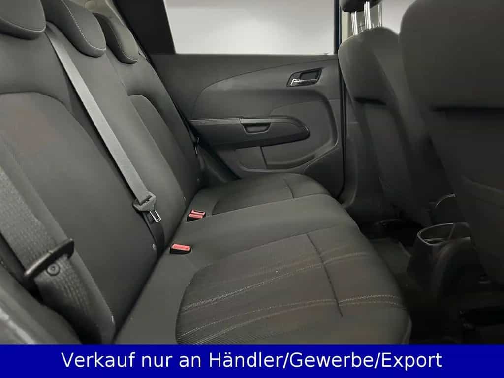 Chevrolet Aveo Schrägheck 1.6i LTZ Klimaanlage SHZ PDC 06/2011-photo-11