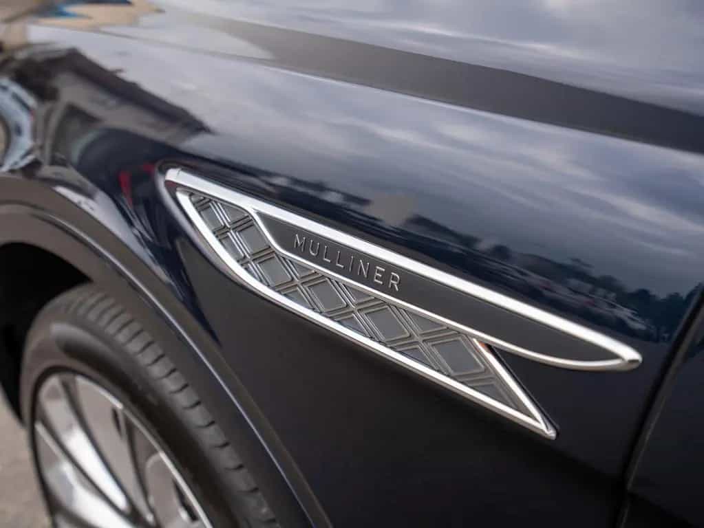 Bentley Bentayga EWB Mulliner V8 01/2025-photo-13