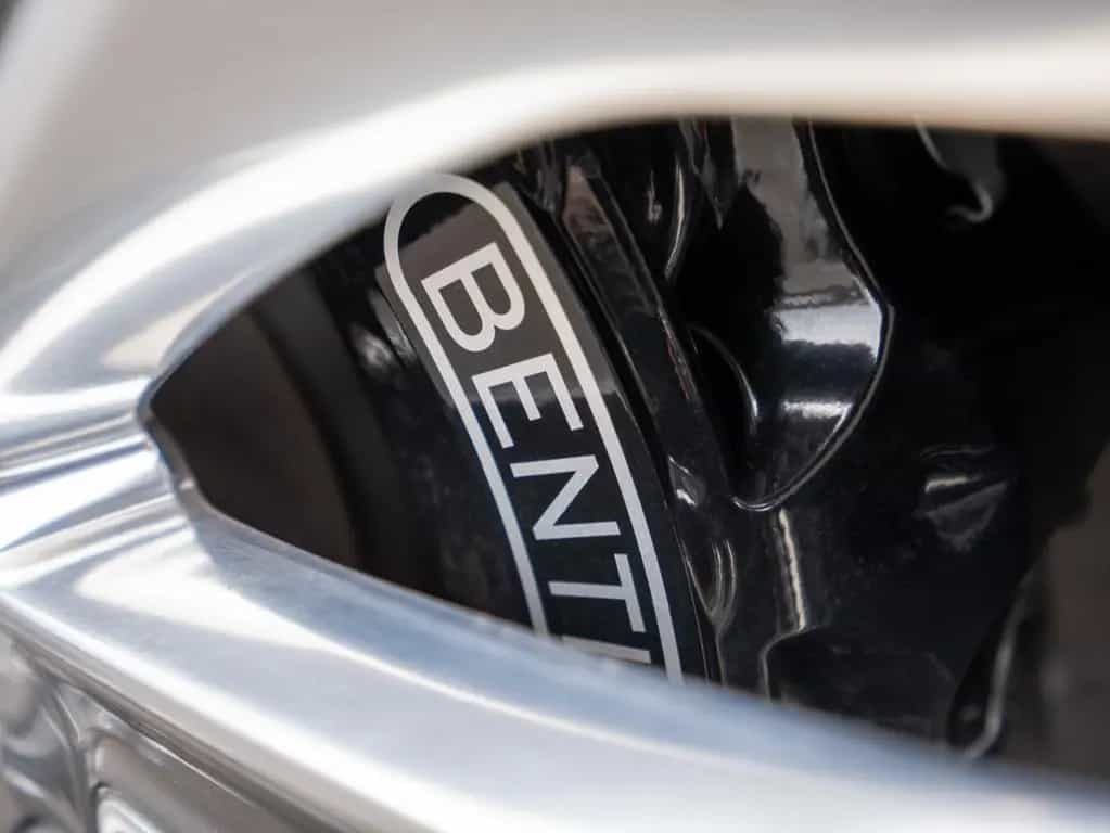 Bentley Bentayga EWB Mulliner V8 01/2025-photo-14