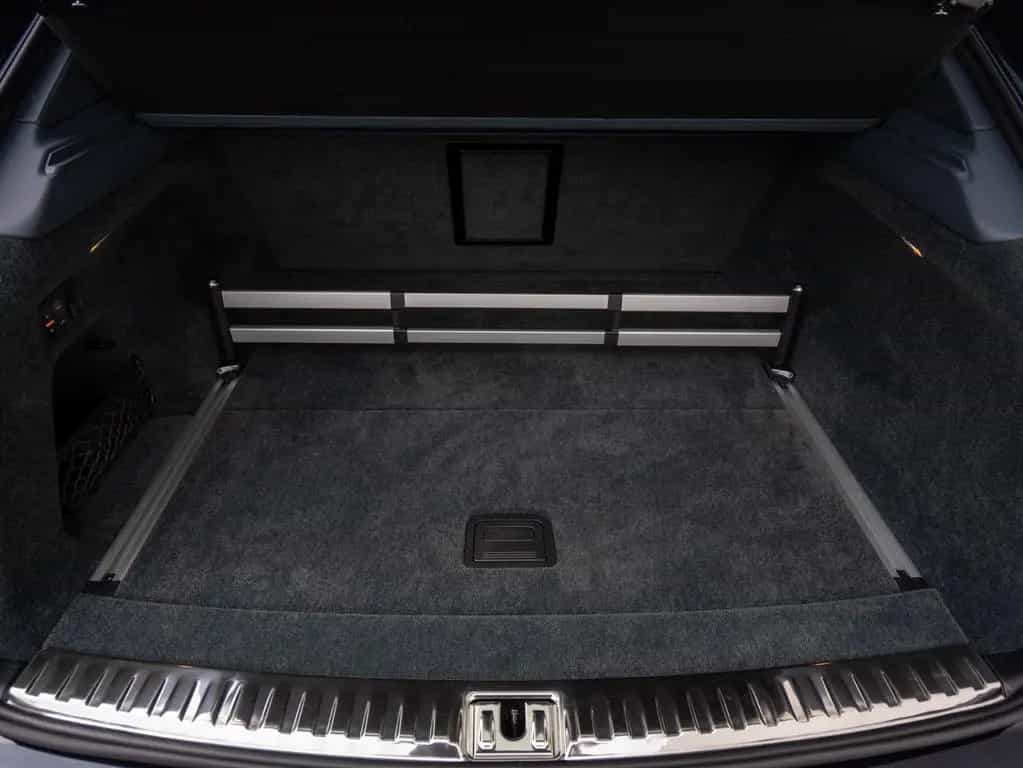 Bentley Bentayga EWB Mulliner V8 01/2025-photo-23