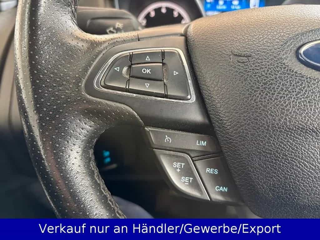 Ford Focus ST Kombi 2.0EB AAC Xenon SHZ Navi PDC 03/2017-photo-16
