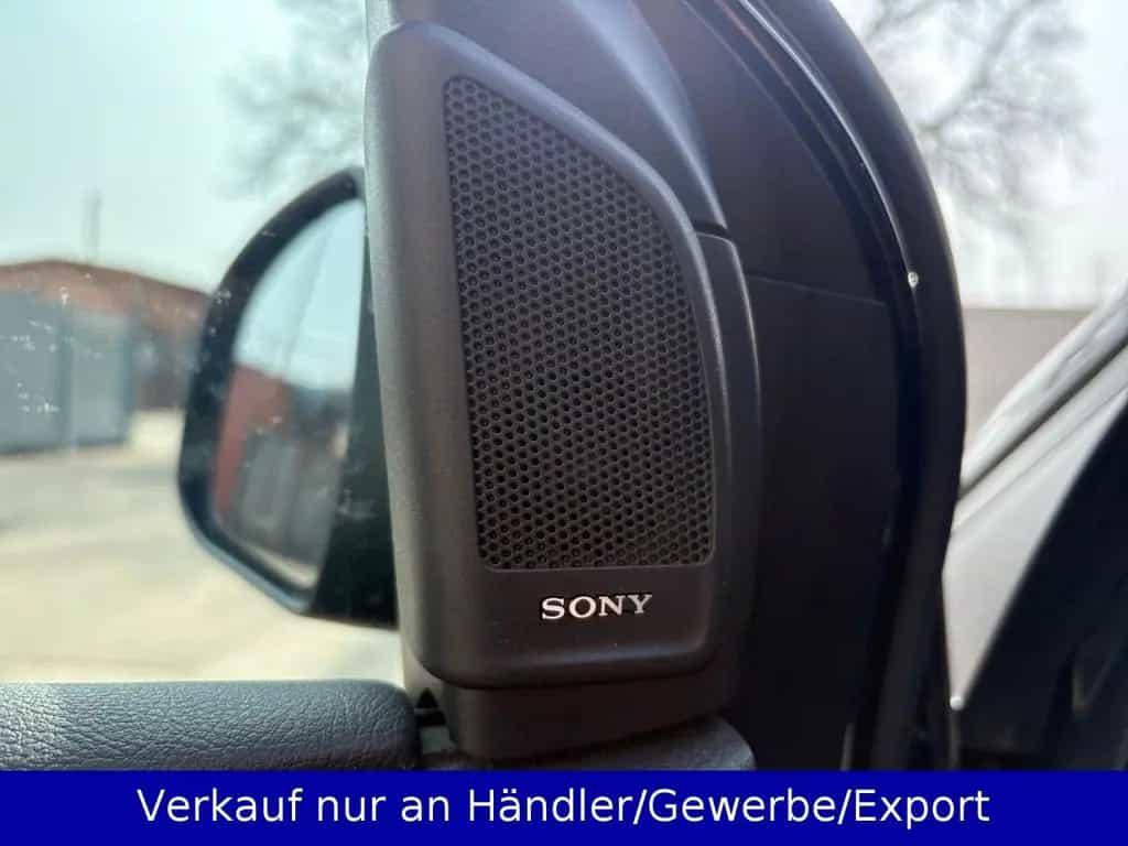 Ford Focus ST Kombi 2.0EB AAC Xenon SHZ Navi PDC 03/2017-photo-22
